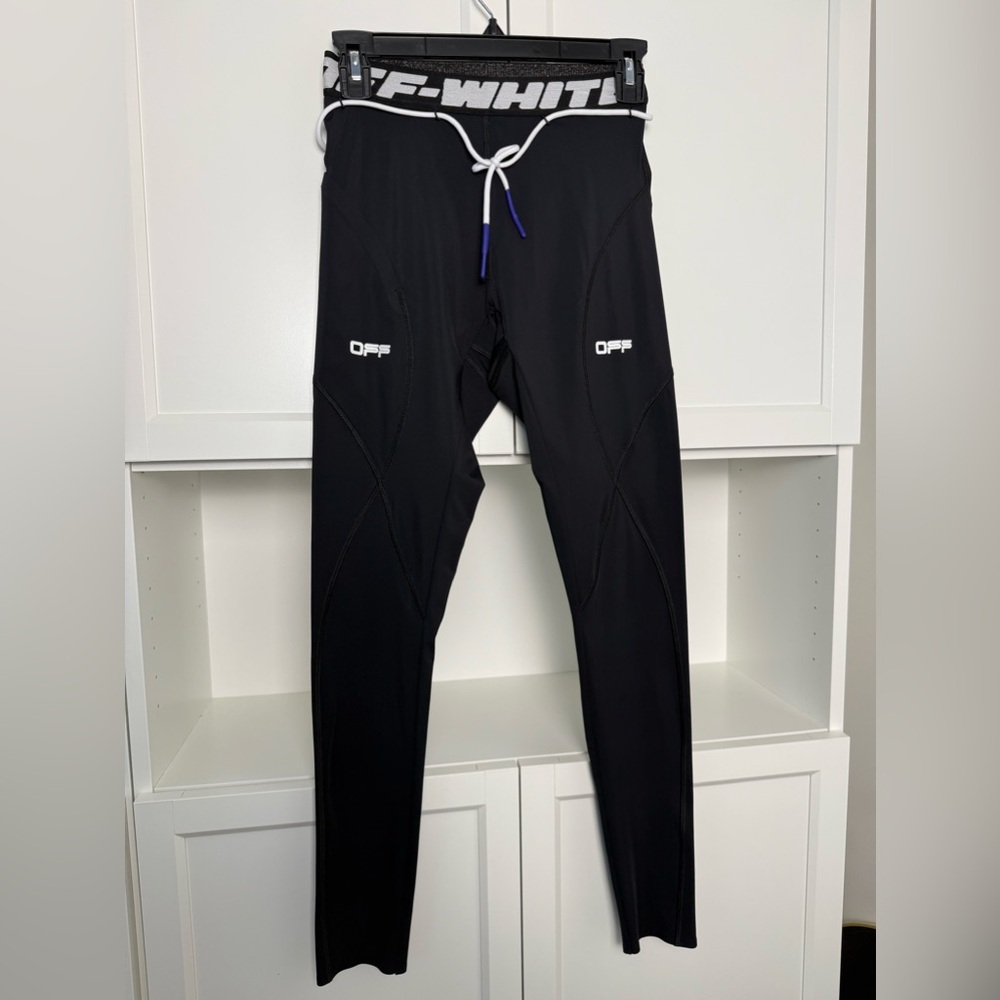 Off-white leggings